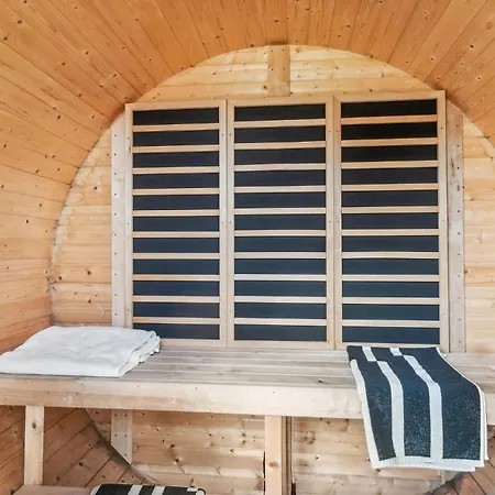 度假居 Lovely In With Sauna